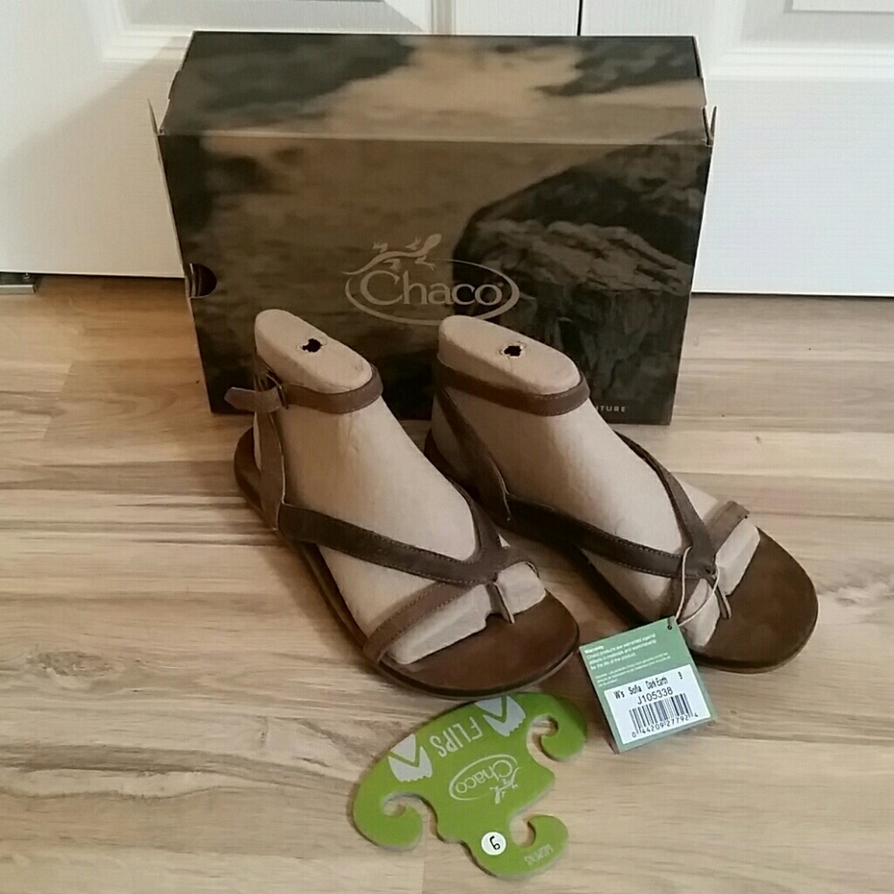 Women's Chaco Sofia Sandal (Dark Earth)